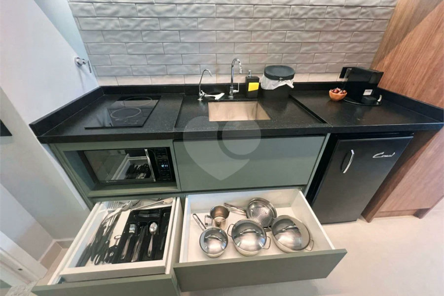 Apartamento à venda com 1 quarto em Indianópolis, São Paulo, SP