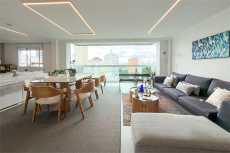Apartamento com 205 metros no Campo Belo