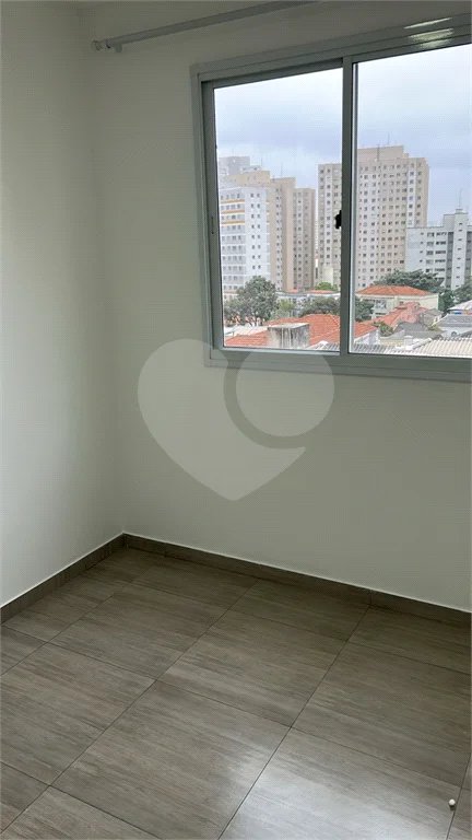 Apartamento com 40m², 2 quartos, para locação no Cambuci