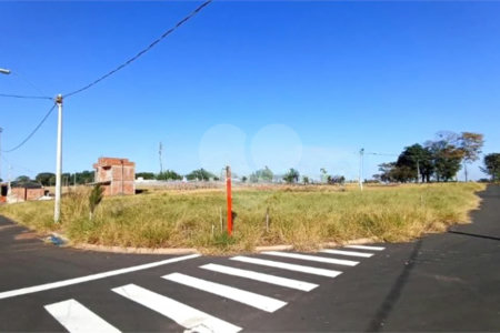 Lote para venda no Jardim dos Ipês no distrito de Água Vermelha/SP.