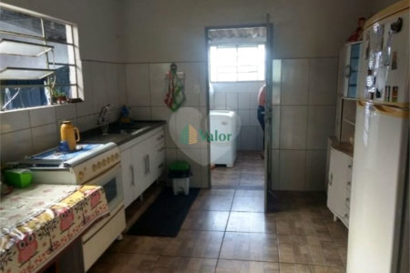 Casa térrea para venda no Parque Primavera.