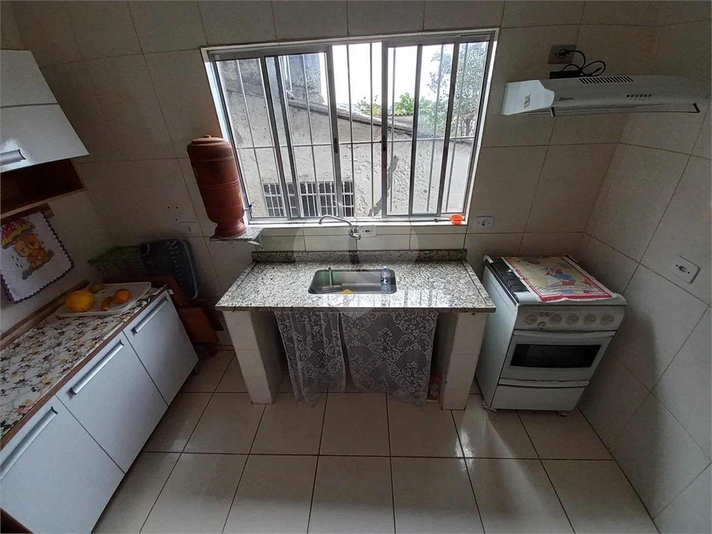 Casa de 292m² de terreno à venda - Vila Pirajussara