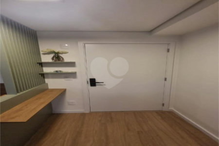 Studio Mobiliado com Varanda, Ar-Condicionado e Lazer Completo