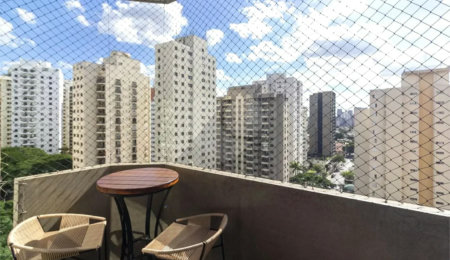 Apartamento à venda com 3 quartos, sendo 2 suítes,  em Brooklin Paulista, São Paulo, SP