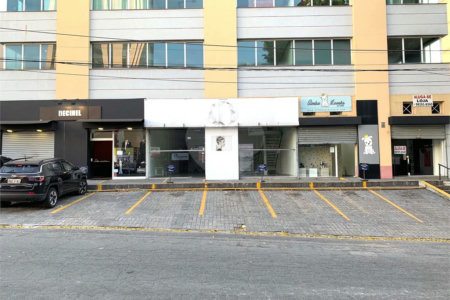 Aluga-se loja de rua, 230 m2, no Portal do Morumbi