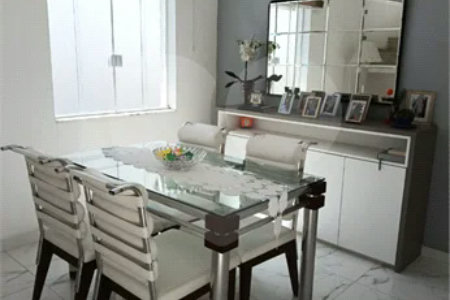 Sobrado novo, com 250m², 3 quartos, sendo 1 suíte, 2 garagens, à venda na Vila Prudente