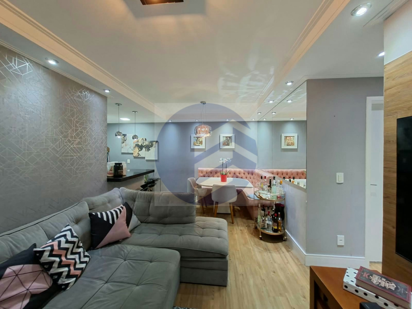 Apartamento à venda com 3 quartos, sendo 1 suíte, em Jardim das Vertentes, São Paulo - SP