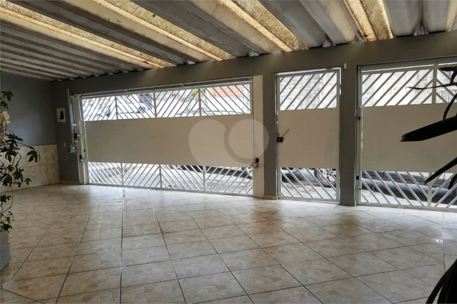 Casa 4 dormitórios, 3 vagas