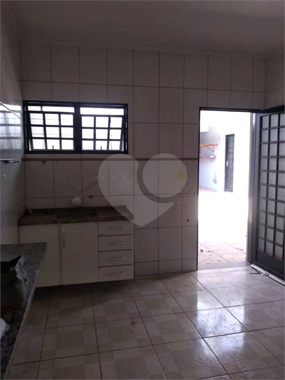 Casa com salão comercial para venda no Jardim Cruzeiro do Sul