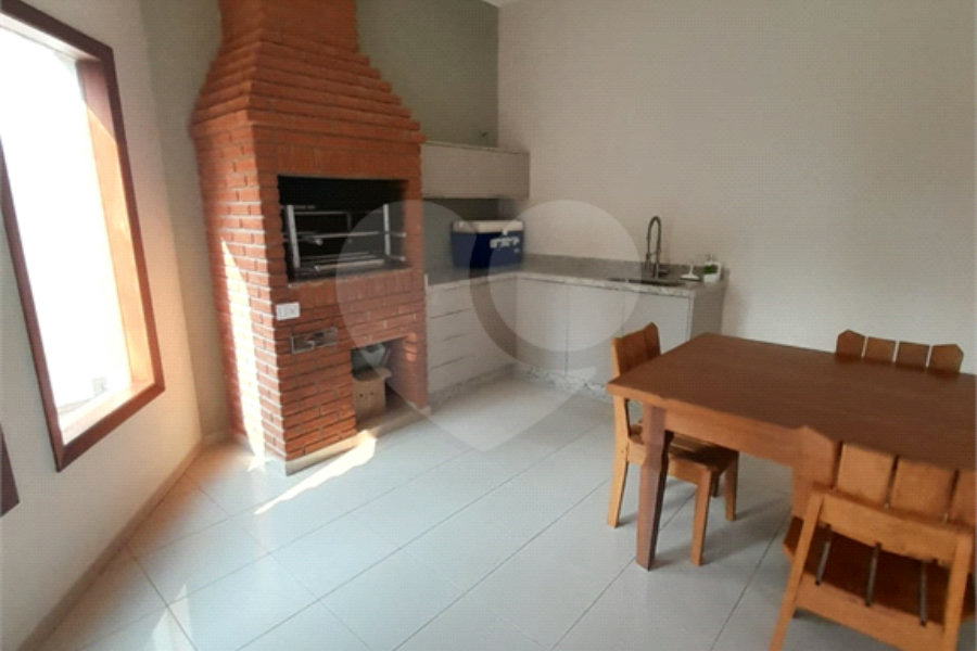 3 AMPLAS SUITES MAIS ECRITORIO MUITO VERDE E AMPLO QUINTAL