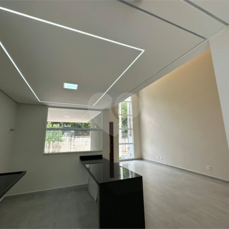Casa para venda no Condomínio Faixa Azul.