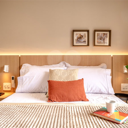 Studio à venda – 20 m² | Mobiliado | Bela Vista | Andar alto com varanda