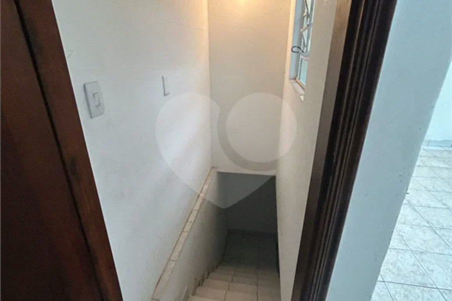 Excelente sobrado para comércio ou residência na Vila Santa Catarina
