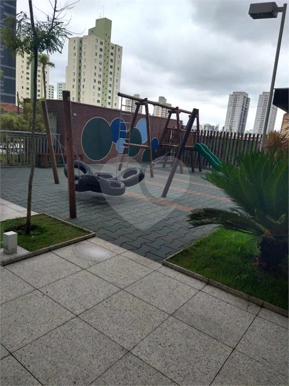Condominio Clube apto 02 dormitórios(reversível para 03, sendo 01 suíte com 1 vaga.