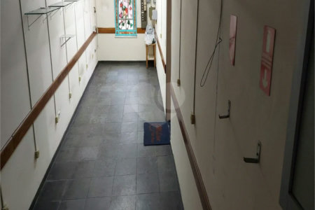 Casa com dois pavimentos na Barra Funda: