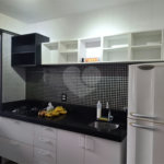 Apartamento moderno e mobiliado, 1 dormitório 1 banheiro, sala de star com varanda, cozinha americana, na Vila Olímpia.