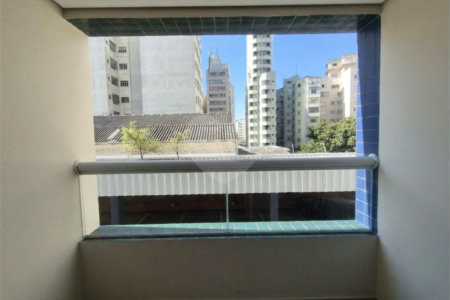 Apartamento 2 quartos, sacada e vaga em Santa Cecília