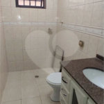 Casa com 180m², 3 dormitórios, 1 vaga, à venda na Vila Scarpelli em Santo André.