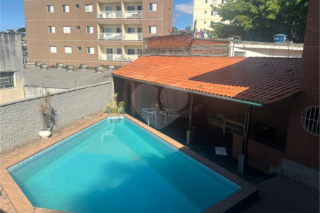 Casa com piscina disponivel para venda com 250m² - Jardim Paris / SP