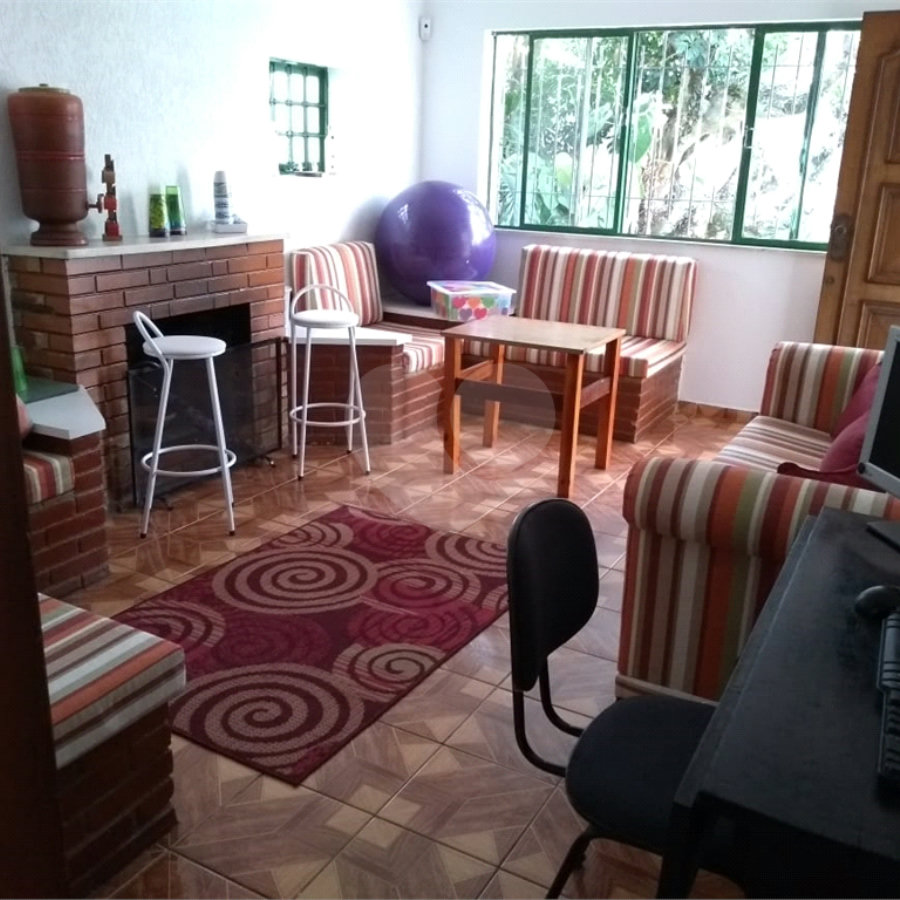 Casa Térrea à venda ou para alugar com 4 quartos, sendo 1 suíte, em Jardim Aeroporto, São Paulo, SP