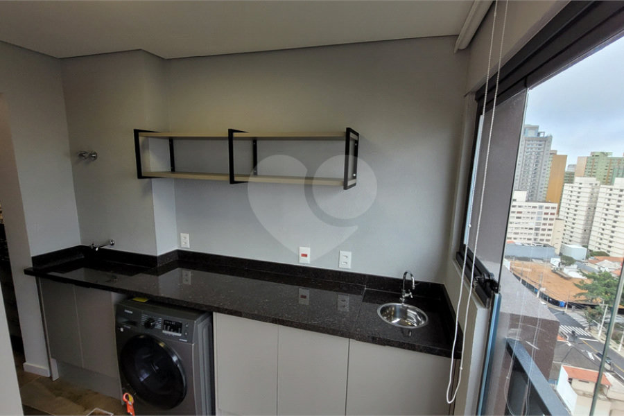 Apartamento de 2 quartos mobiliado à venda no Paraíso