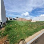Terreno à Venda no Condomínio Villeneuve 10X24– Oportunidade Imperdível!
