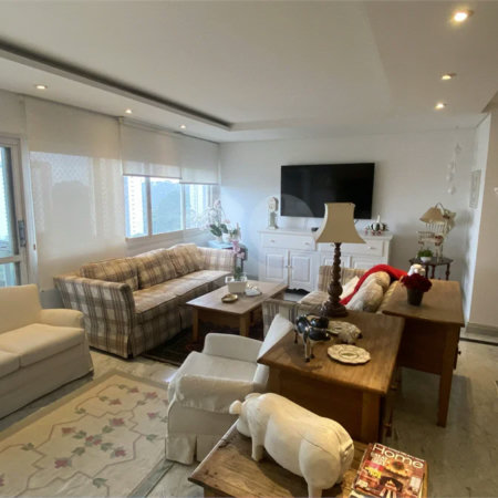 Apartamento à venda com 4 quartos, sendo 1 suíte, em Alto da Boa Vista, São Paulo, SP