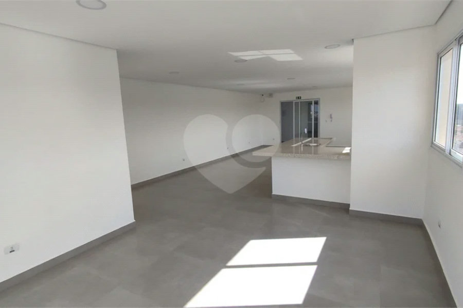 Vende-se apartamento no Edifício Residencial Flor do Ipê
