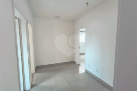 Casa com Suíte Master, Closet, Piscina e Espaço Gourmet Próxima ao Parque Ecológico- 03 quartos -com quintal