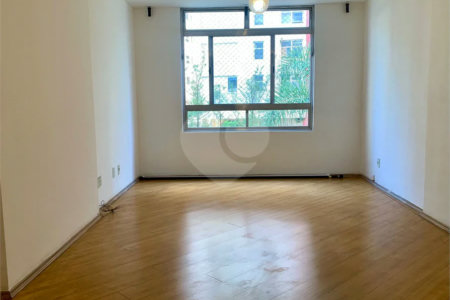 Excelente oportunidade! Paraíso 125m², 3dormitórios sendo 1 suíte, 1 vaga.