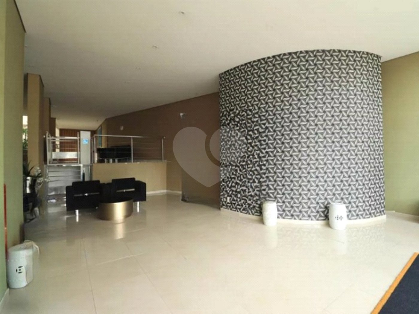 Apartamento á venda MOBILIADO com 128m², 3 suítes, 2 vagas, no centro de Santo André