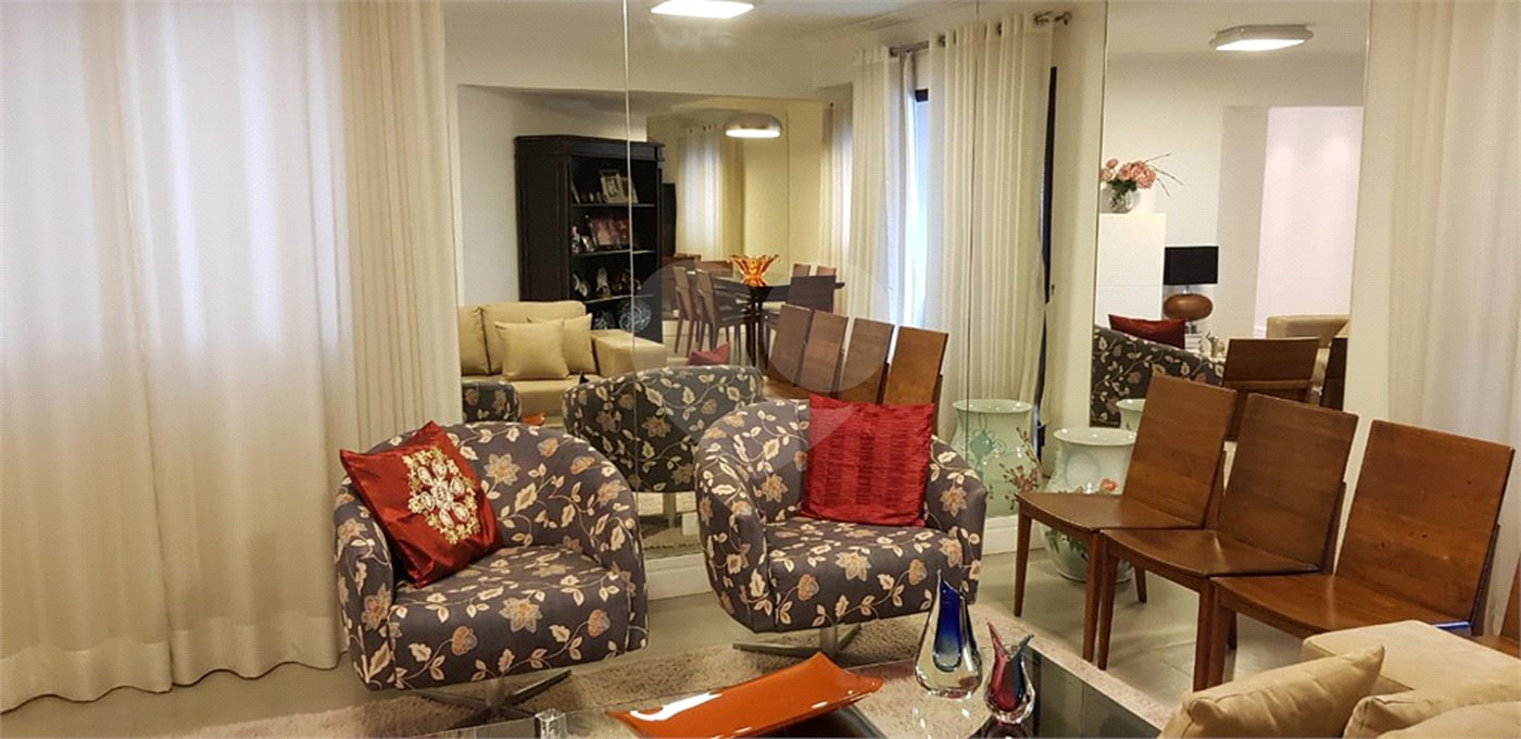 APARTAMENTO DE FINO TRATO - UM POR ANDAR NA MOOCA BELO