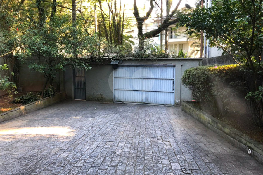 Casa Térrea Assobradada Barro branco 4 dorms 7 vagas