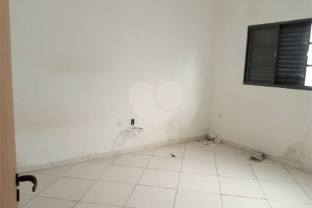 Casa para venda localizada no Jardim Medeiros
