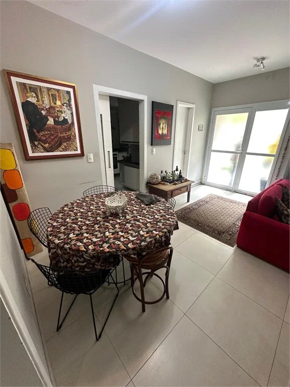 Casa à venda com 3 quartos, sendo 2 suítes, no condomínio Townhouse Village Morumbi, São Paulo - SP