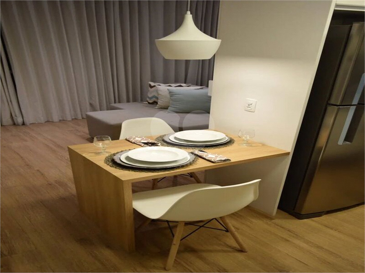 Studio Mobiliado a 100m do Metrô Luz | Pet Friendly | Pronto para Morar