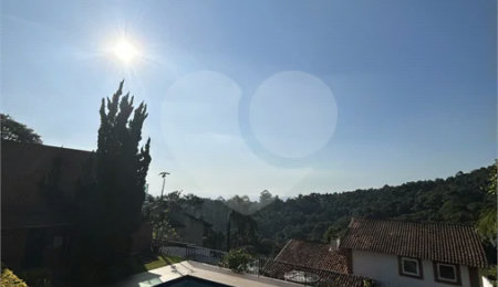 Casa para alugar com 3 quartos, sendo 1 suíte,  no condomínio Alpes da Cantareira, Mairiporã - SP