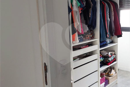 Apartamento no Brás repleto de lazer com 50 m² com 2 dormitórios e 1 vaga, Estuda Permuta