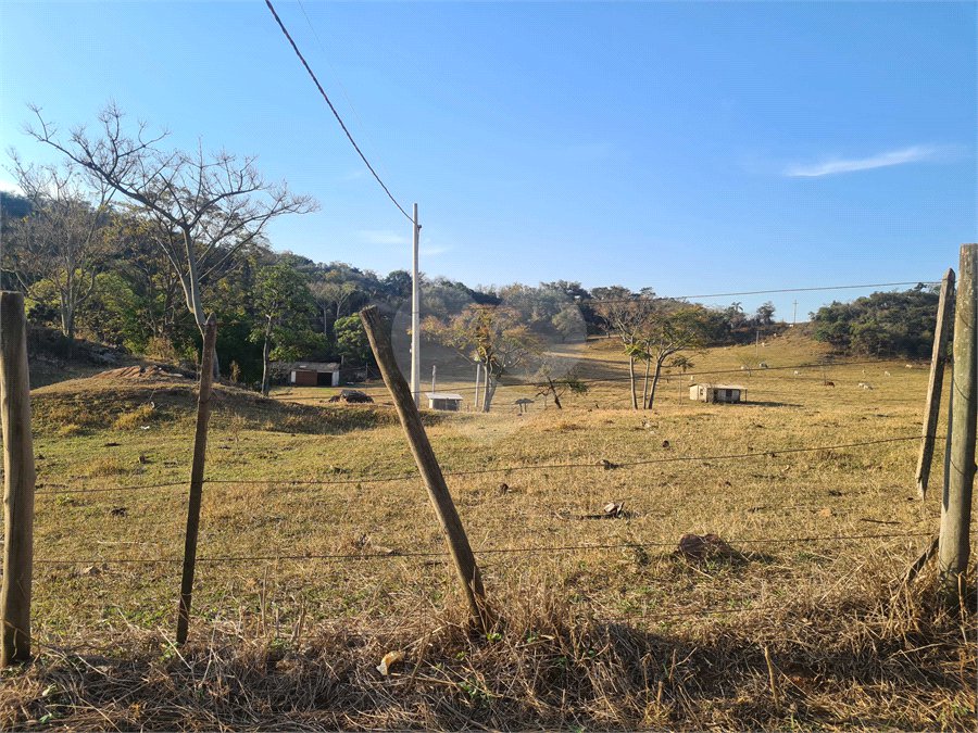 VENDA SÍTIO 48 hectares com estruura para granja, hidroponia e gado