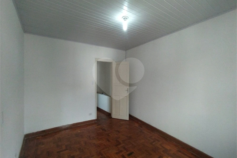 SOBRADO DE 100 M² COM 03 DORMITÓRIOS, VAGA E QUINTAL PARA LOCAÇÃO (OU VENDA) NO JARDIM DO COLEGIO-SANTANA