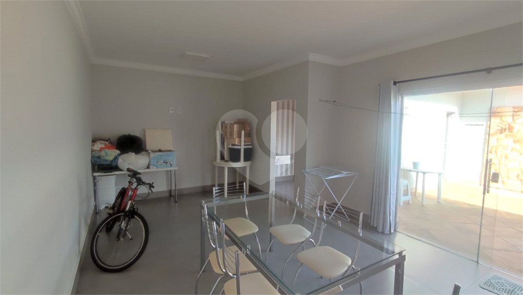 Casa com 3 dormitórios à venda no bairro Jardim Cardinalli, em São Carlos/SP