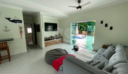 Casa à venda com 5 quartos, sendo 3 suítes,  em Boracéia, São Sebastião, SP