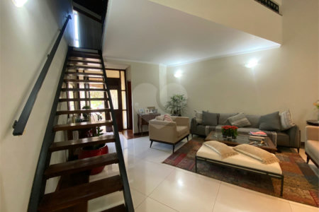 Casa térrea no Condomínio Parque Faber I