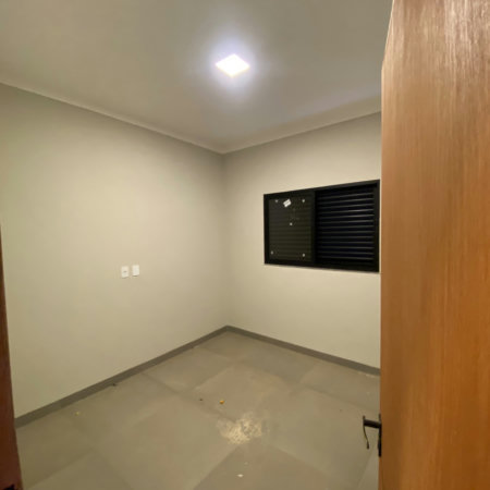 Casa à venda com 3 quartos, sendo 1 suíte,  em Bela Vista da Lagoa, Três Lagoas, MS
