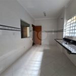 Casa à venda com 3 dormitórios, sendo 1 suite e ampla área de lazer no Jardim Brasil