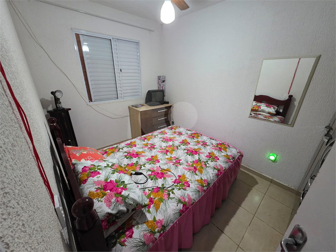 Casa com edícula no Abdelnur.