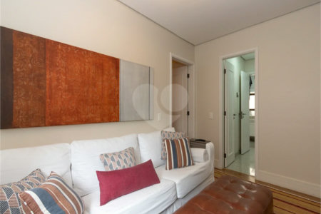 Apartamento de 233 m² à venda em Higienópolis com 4 dormitórios.