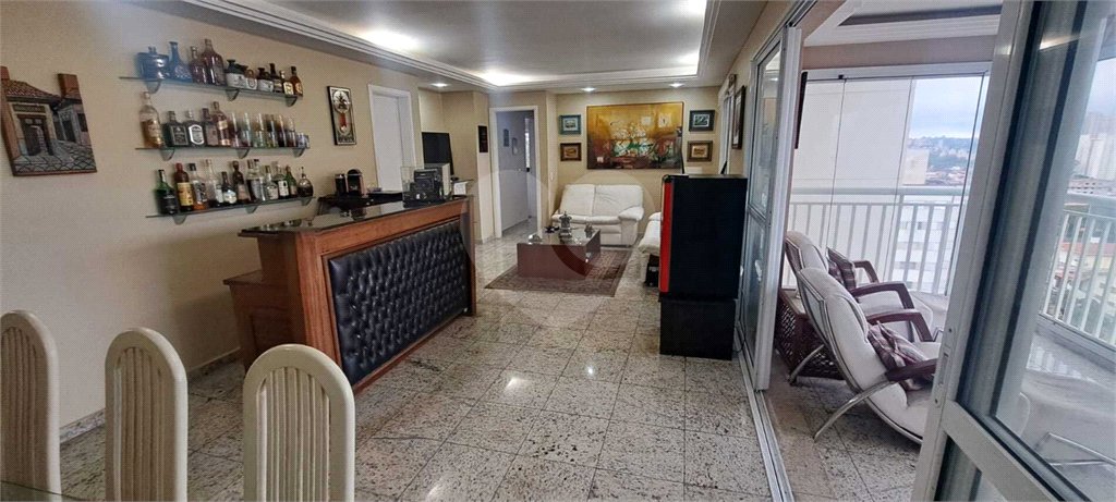 Apartamento à Venda no Campo Belo com 123m², 2 Suítes, Churrasqueira e 2 Vagas
