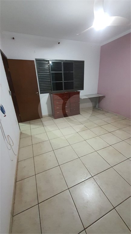 Casa sobrado para venda no Jardim das Torres