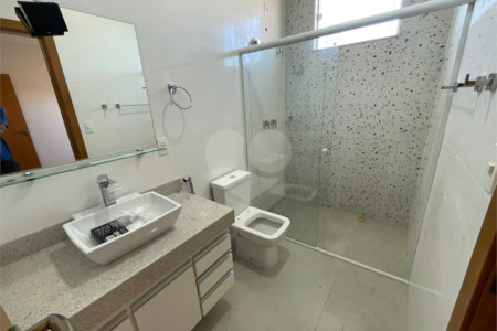 Casa Térrea à Venda no Parque Faber III – Conforto e Elegância